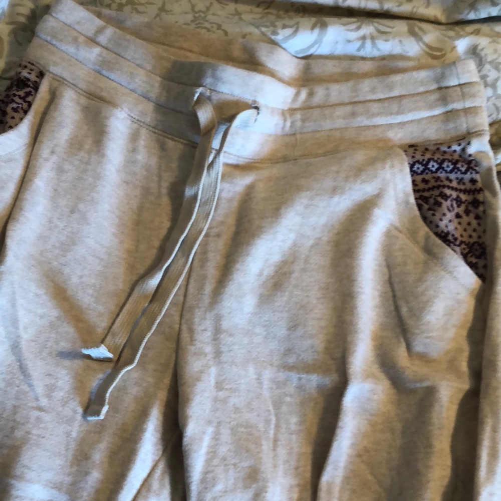Aerie joggers size small